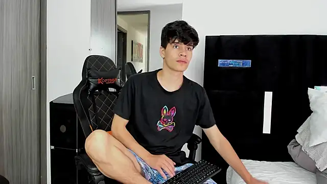 Dimitrixxx   online show from 02.13.25