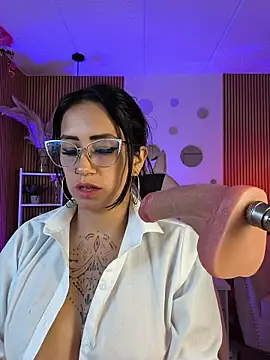 Snapshot of Tattooed_spittingdoll chatting on 11.07.25 Tattooed spittingdoll online show from 11.07.25