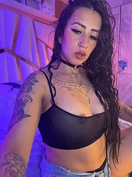 Tattooed spittingdoll online show from 06.10.26