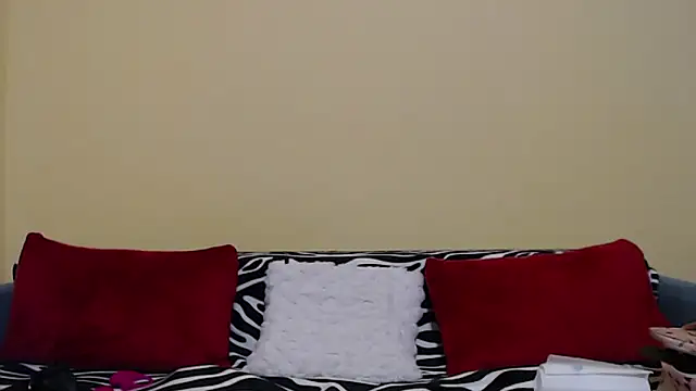 Snapshot of christine33 chatting on 12.02.25 christine33 online show from 12.02.25