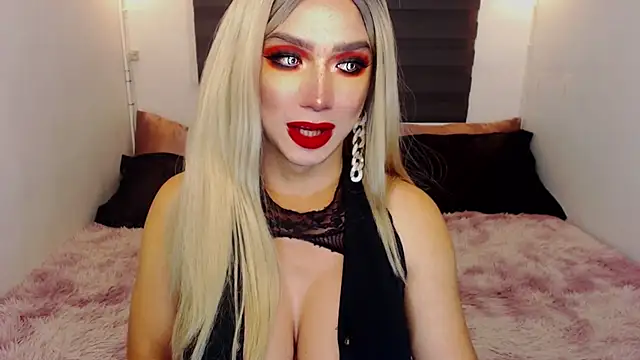Snapshot of HugeCockDominantXxX chatting on 05.30.26 HugeCockDominantXxX online show from 05.30.26