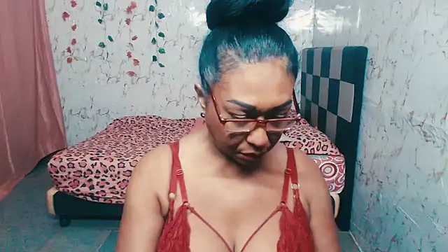 Snapshot of CindyClimax chatting on 02.28.26 CindyClimax online show from 02.28.26