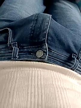 Snapshot of Babyucum4me chatting on 01.22.25 Babyucum4me online show from 01.22.25