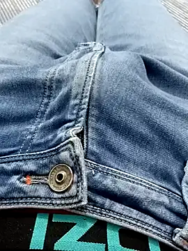 Snapshot of Babyucum4me chatting on 03.19.25 Babyucum4me online show from 03.19.25