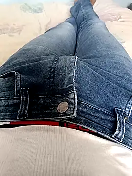 Snapshot of Babyucum4me chatting on 11.05.25 Babyucum4me online show from 11.05.25