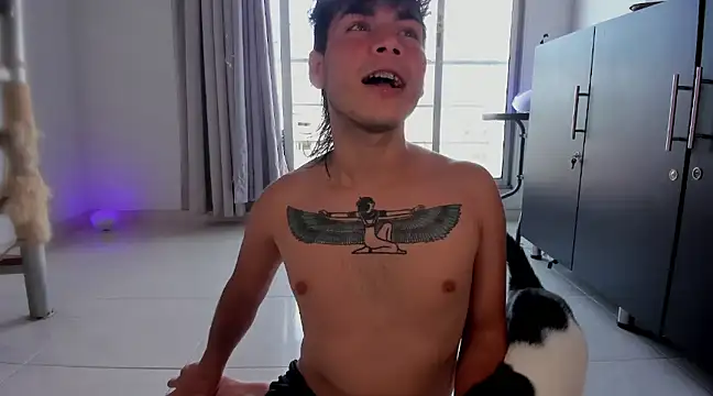 Snapshot of Ryan_picato chatting on 12.10.24 Ryan picato online show from 12.10.24