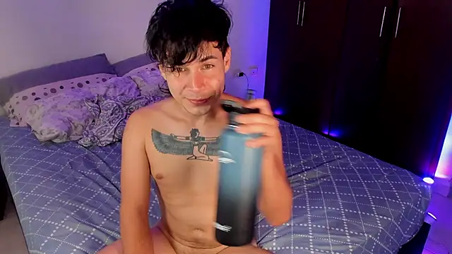 Snapshot of Ryan_picato chatting on 12.17.24 Ryan picato online show from 12.17.24