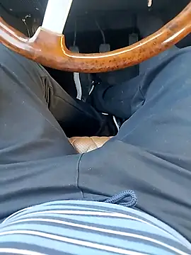 Snapshot of sarpe4 chatting on 10.19.25 sarpe4 online show from 10.19.25