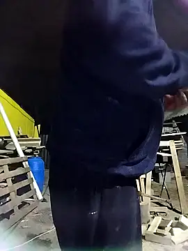 Snapshot of sarpe4 chatting on 11.18.25 sarpe4 online show from 11.18.25