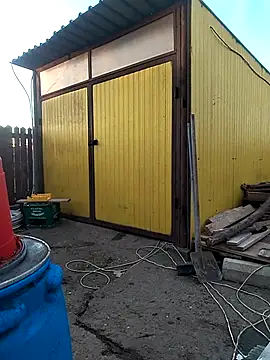 Snapshot of sarpe4 chatting on 12.14.25 sarpe4 online show from 12.14.25