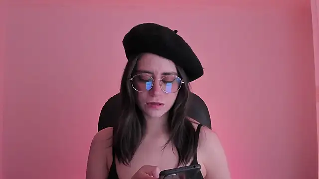 HazelKush online show from 10.23.25