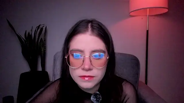 HazelKush online show from 03.12.26