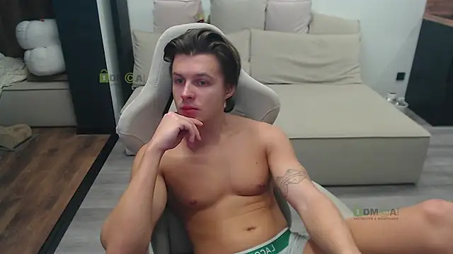 Sunny-Girl1 online show from 11.17.25