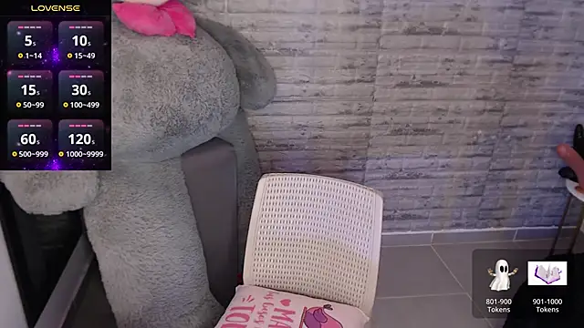 TinnaCobb online show from 10.23.25