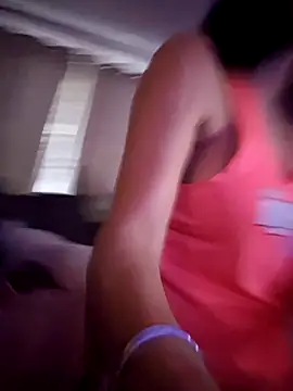 misscectito13 online show from 10.28.25