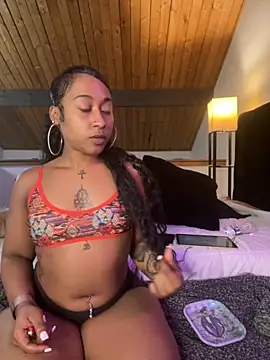 Snapshot of odbodu chatting on 11.16.25 odbodu online show from 11.16.25