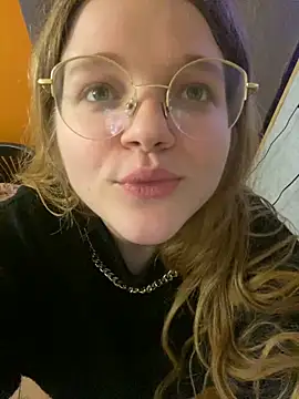 -MimmiLissa- online show from 10.26.25