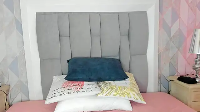 Princsgirl  online show from 01.08.26