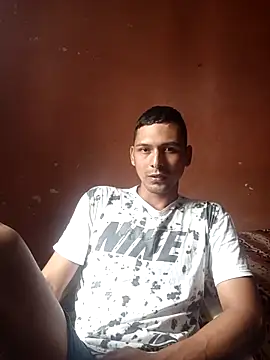 Snapshot of Sirius_5 chatting on 10.23.25 Sirius 5 online show from 10.23.25