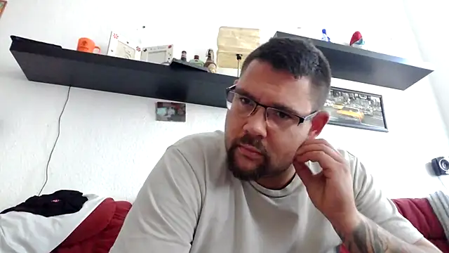 Snapshot of sexykevin17cm chatting on 09.20.25 sexykevin17cm online show from 09.20.25