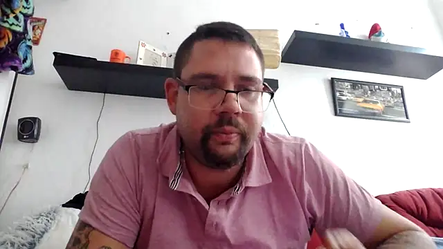 Snapshot of sexykevin17cm chatting on 09.21.25 sexykevin17cm online show from 09.21.25