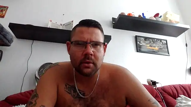 Snapshot of sexykevin17cm chatting on 10.07.25 sexykevin17cm online show from 10.07.25