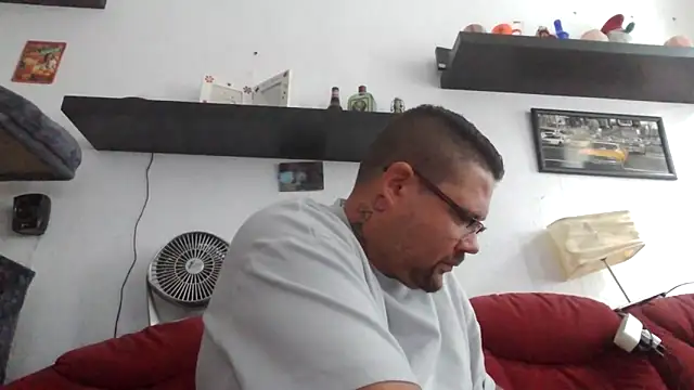 Snapshot of sexykevin17cm chatting on 10.16.25 sexykevin17cm online show from 10.16.25