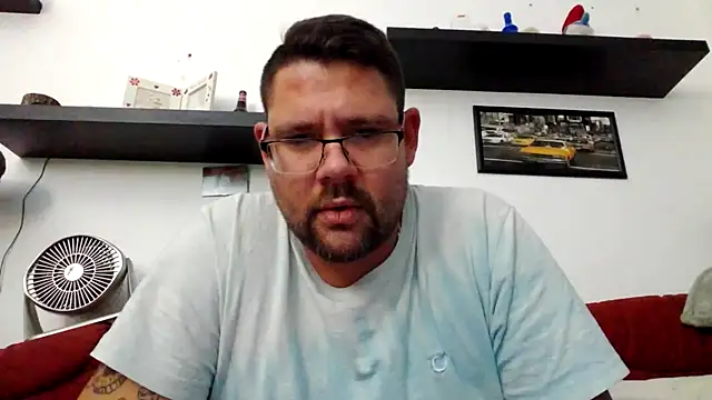 Snapshot of sexykevin17cm chatting on 11.20.25 sexykevin17cm online show from 11.20.25