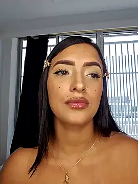 Shantal Lovee online show from 12.30.24