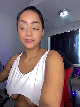 Shantal Lovee online show from 01.08.25