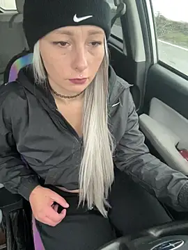 Snapshot of Babii_Nova chatting on 11.26.25 Babii Nova online show from 11.26.25