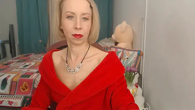 LuxuryNika online show from 02.15.25