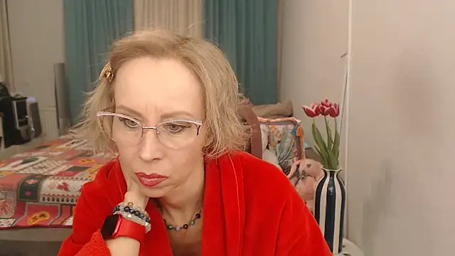 LuxuryNika online show from 03.19.26