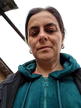 Snapshot of IsabelleCraft chatting on 03.16.25 IsabelleCraft online show from 03.16.25