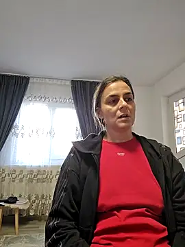 Snapshot of IsabelleCraft chatting on 03.20.25 IsabelleCraft online show from 03.20.25