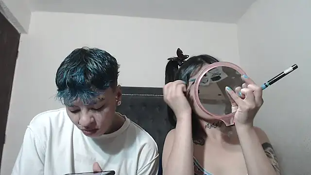 Snapshot of dulce_maria_x chatting on 12.04.24 dulce maria x online show from 12.04.24