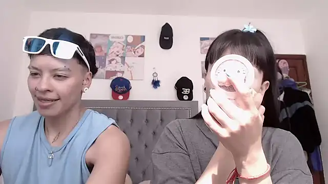 Snapshot of dulce_maria_x chatting on 01.18.25 dulce maria x online show from 01.18.25