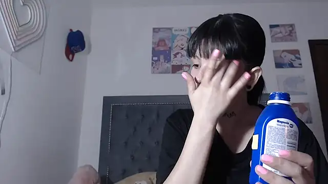 Snapshot of dulce_maria_x chatting on 03.05.25 dulce maria x online show from 03.05.25