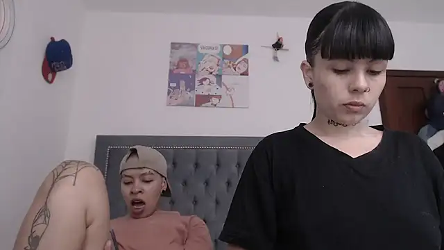 Snapshot of dulce_maria_x chatting on 03.06.25 dulce maria x online show from 03.06.25