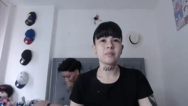 Snapshot of dulce_maria_x chatting on 10.07.25 dulce maria x online show from 10.07.25