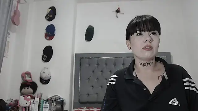 Snapshot of dulce_maria_x chatting on 11.07.25 dulce maria x online show from 11.07.25