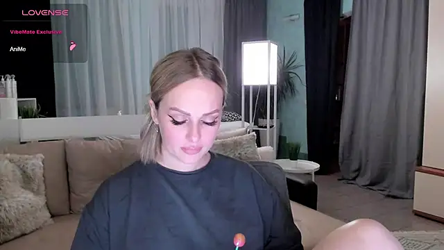 Libby Nora online show from 12.07.24