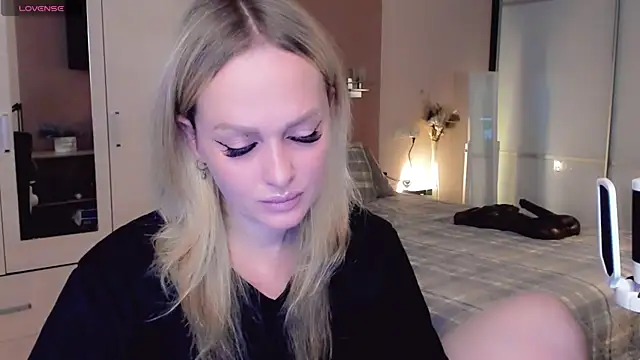 Libby Nora online show from 11.21.25