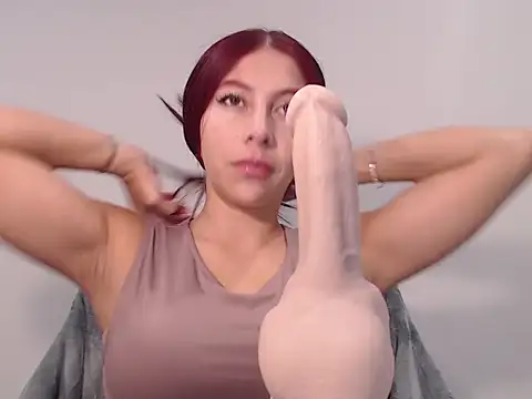 Coco 121 online show from 11.06.25