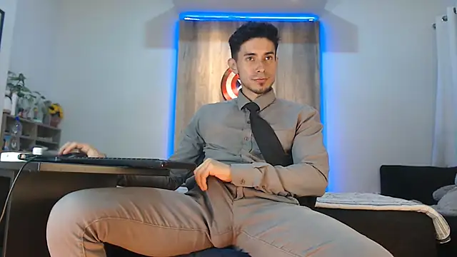 Andrew 4  online show from 11.09.25