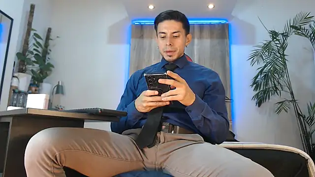 Andrew 4  online show from 05.31.26