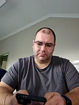 Andrew1900529 online show from 12.12.24