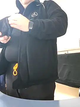 Andrew1900529 online show from 12.19.24