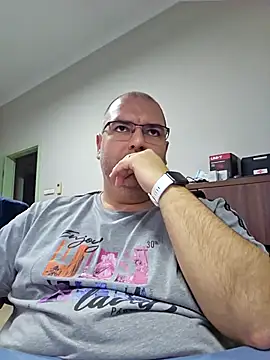 Andrew1900529 online show from 11.26.25