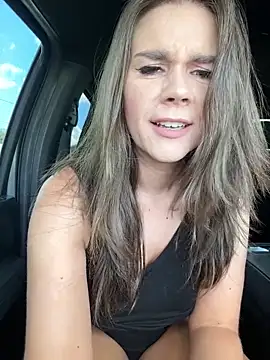 MaggyMayI online show from 10.01.25